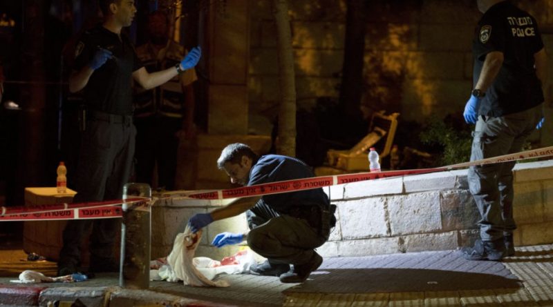 Oito israelenses feridos em ataque a tiros na Cidade Velha de Jerusalém