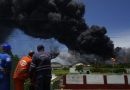 Bombeiros combatem grande incêndio em fazenda de tanques em Cuba pelo segundo dia
