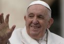 Papa deixará hospital no sábado, diz Vaticano