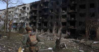 Chefe do exército ucraniano relata retirada tática no leste