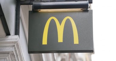 McDonald’s registra resultados do primeiro trimestre mais fracos do que o esperado, já que boicotes pesam nas vendas