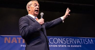 Polícia decide encerrar conferência devido a notícias de Nigel Farage