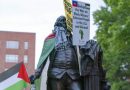 Manifestantes pró-palestinos na Universidade de Columbia se acomodam pelo décimo dia