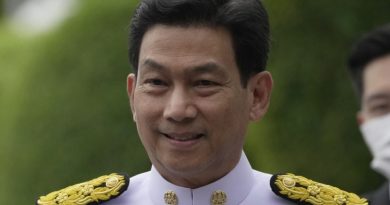 Ministro das Relações Exteriores da Tailândia renuncia após ser afastado do cargo de vice-primeiro-ministro