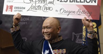 O vencedor do grande prêmio da Powerball nos EUA é um imigrante do Laos que tem câncer