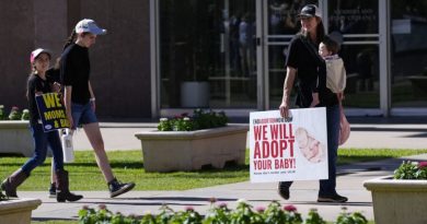 Democratas do Arizona obtêm votos suficientes para revogar a proibição do aborto no século 19