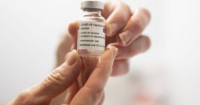 AstraZeneca retira vacina contra Covid do mercado devido à queda na demanda