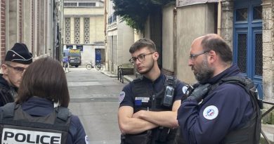 Polícia francesa mata a tiros homem armado suspeito de planejar ataque a sinagoga