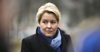 Político alemão atacado em meio a preocupações com a violência antes das eleições da UE