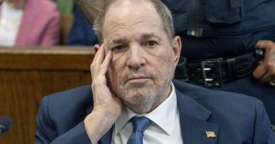 Harvey Weinstein volta ao tribunal de Nova York após internação