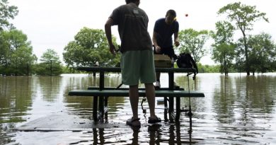 Houston se prepara para mais inundações após tempestades