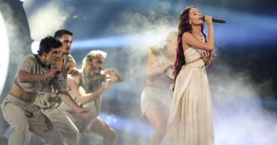 Cantor israelense Eden Golan chega à final do Eurovisão