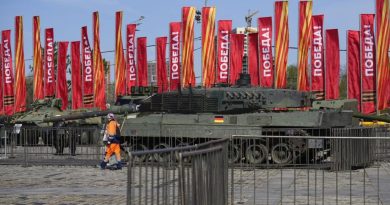 Exposição em Moscou mostra equipamentos ocidentais capturados do exército ucraniano