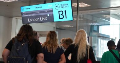 Os portões eletrônicos do passaporte voltam a ficar online após interrupção generalizada nos aeroportos do Reino Unido