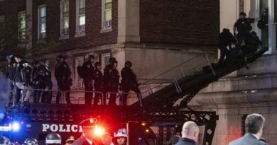 Polícia expulsa manifestantes pró-Palestina da Universidade de Columbia