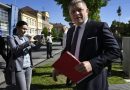 O primeiro-ministro eslovaco, Robert Fico, corre risco de vida após ser baleado