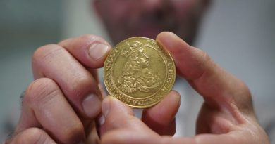 Vasta coleção de moedas do magnata dinamarquês à venda um século após sua morte