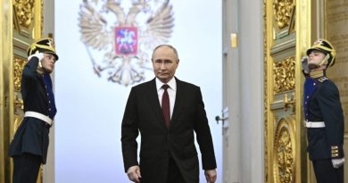 Vladimir Putin inicia quinto mandato em cerimônia brilhante no Kremlin